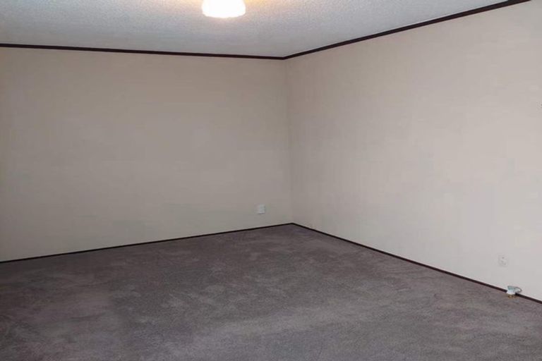 Photo of property in 8a Wainui Road, Waiwhetu, Lower Hutt, 5010