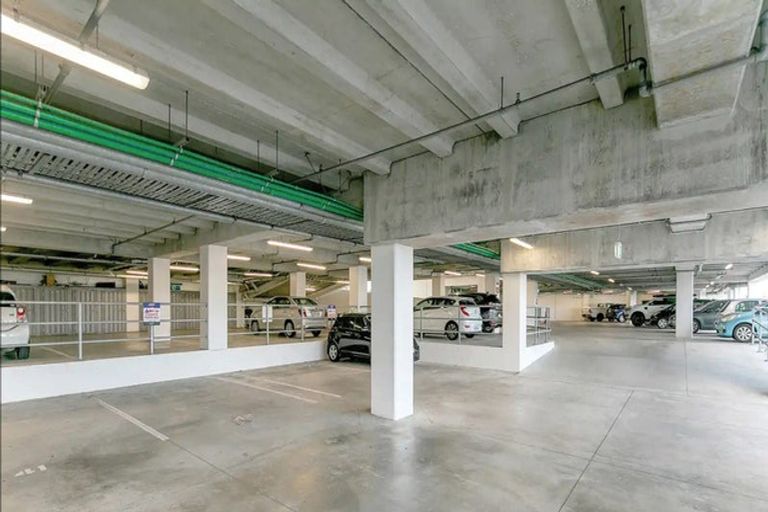 Photo of property in 105/6 Waikumete Road, Glen Eden, Auckland, 0602