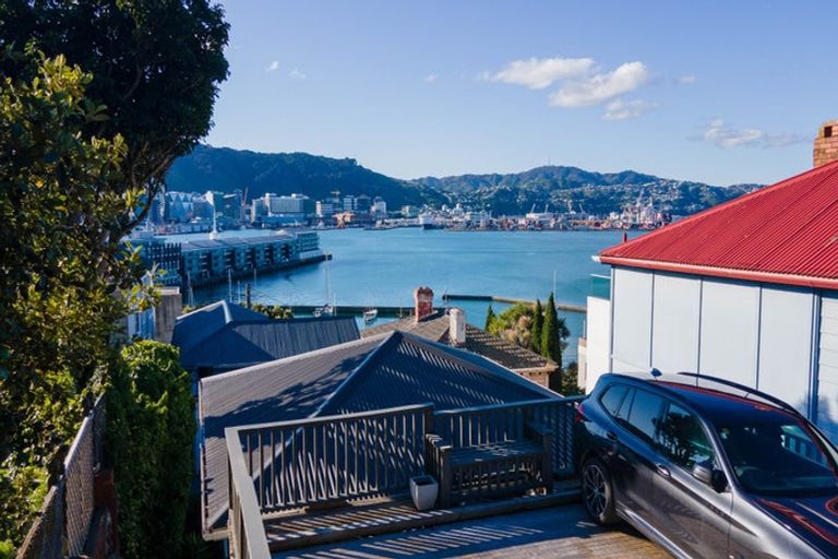 Photo of property in 15 Mcfarlane Street, Mount Victoria, Wellington, 6011