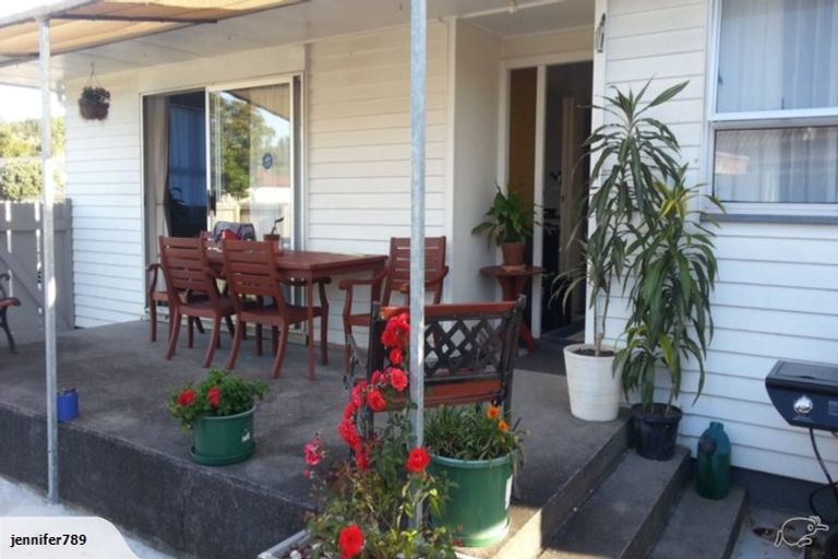 Photo of property in 391 Bucklands Beach Road, Bucklands Beach, Auckland, 2012