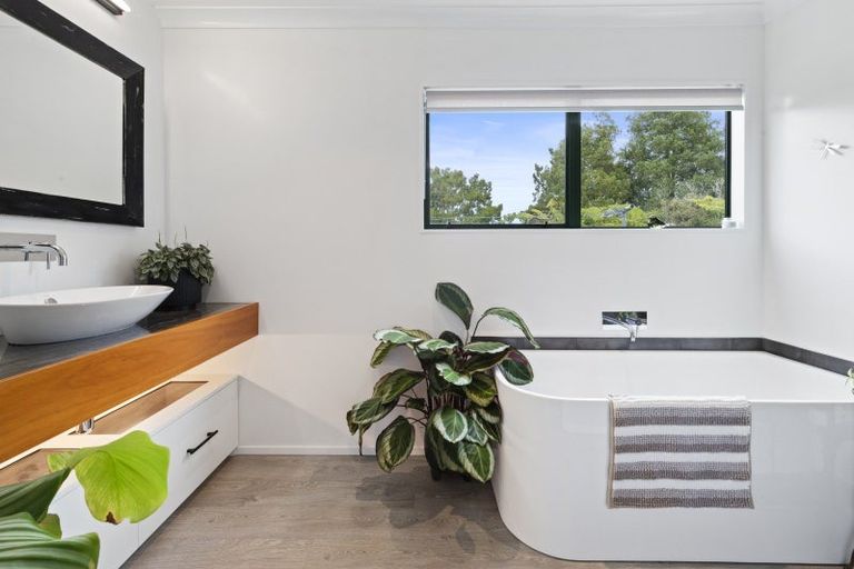 Photo of property in 307c Maxted Road, Bombay, Drury, 2579