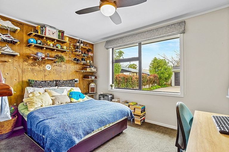 Photo of property in 8 Bosun Place, Te Atatu Peninsula, Auckland, 0610