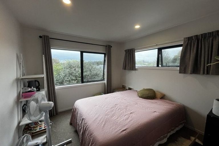 Photo of property in 6/4 Harry Ward Place, Henderson, Auckland, 0610