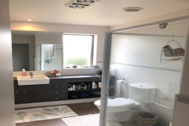 Photo of property in 114a Jeffs Road, Flat Bush, Auckland, 2016