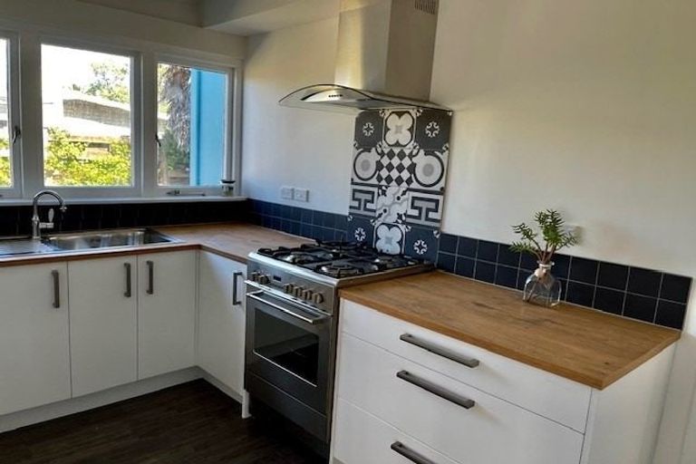 Photo of property in 12 Ferguson Street, Bay View, Napier, 4104