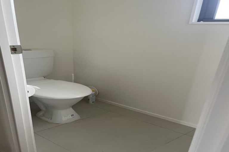 Photo of property in 3/72 Moore Street, Howick, Auckland, 2014