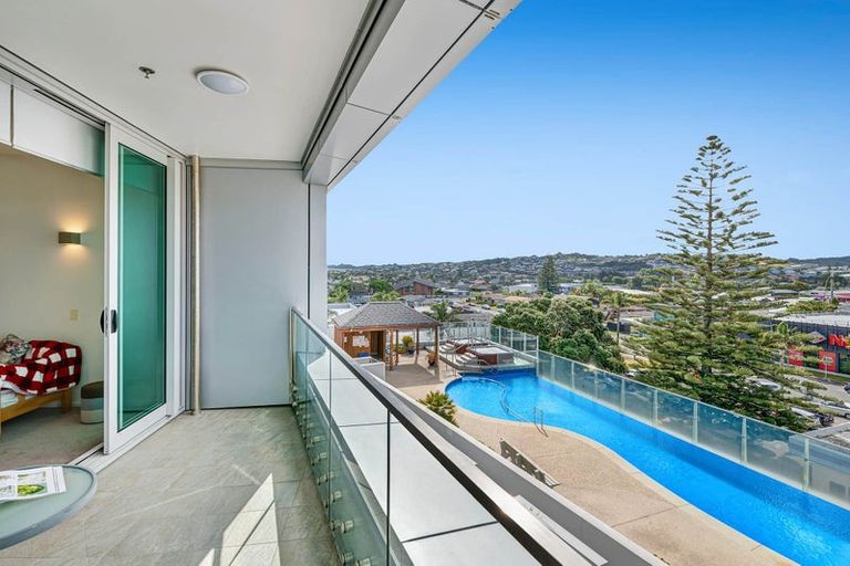 Photo of property in 507/11 Tamariki Avenue, Kelston, Auckland, 0602