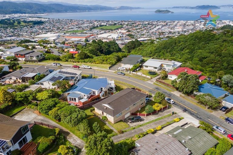 Photo of property in 19b Mulberry Street, Maungaraki, Lower Hutt, 5010