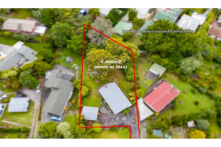 Photo of property in 17 Hilling Street, Titirangi, Auckland, 0604