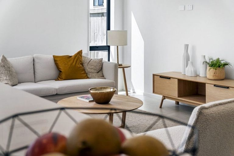 Photo of property in 104e Pepene Avenue, Takanini, 2112