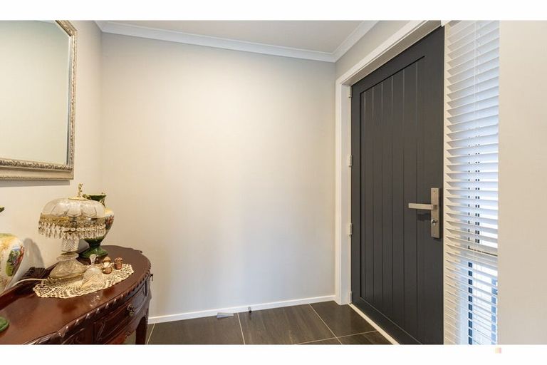 Photo of property in 16 Tancred Street, Geraldine, 7930