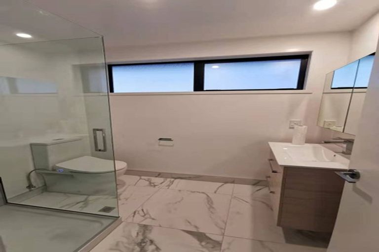 Photo of property in 4/241 Lincoln Road, Addington, Christchurch, 8024