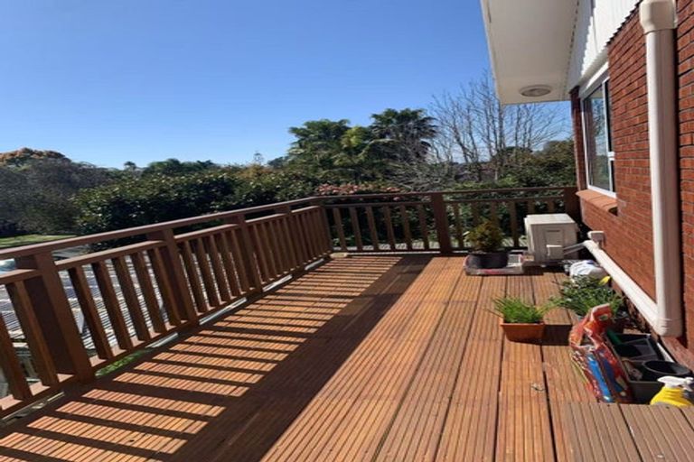 Photo of property in 49 Mayfair Crescent, Mairangi Bay, Auckland, 0630