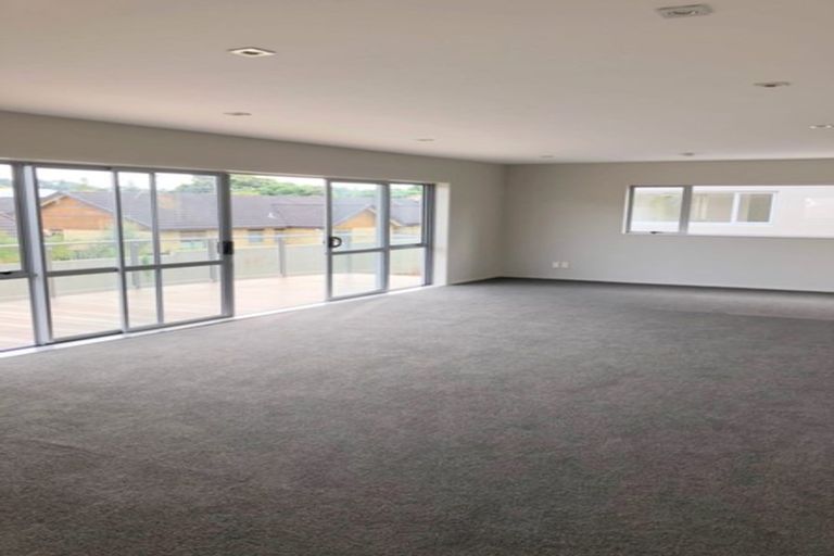 Photo of property in 304/252 Centreway Road, Orewa, 0931
