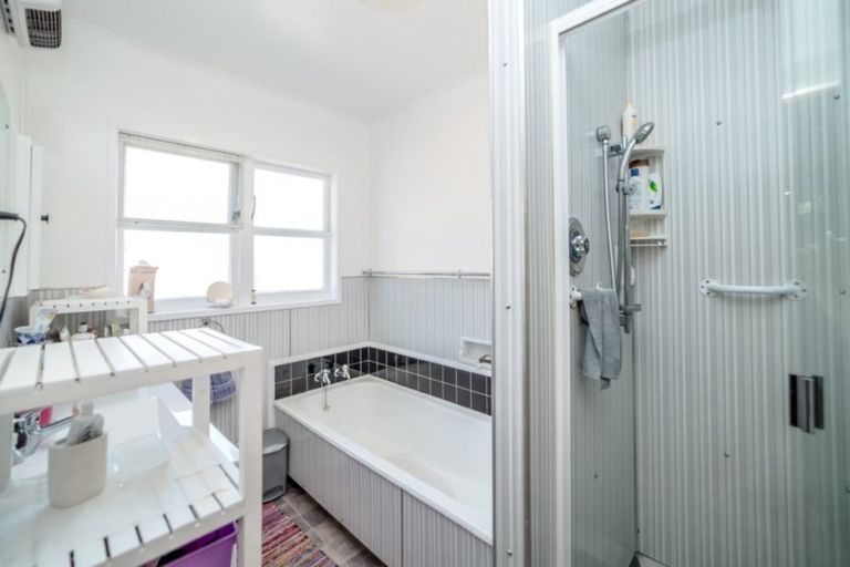 Photo of property in 4 Rexwood Street, Carterton, 5713