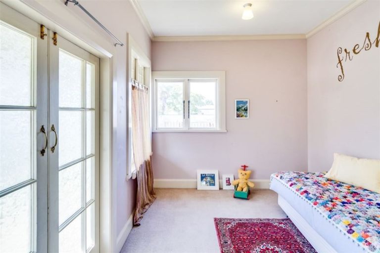 Photo of property in 48 Carnell Street, Napier South, Napier, 4110