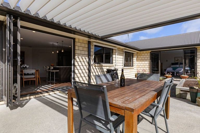 Photo of property in 9 Cooper Crescent, Cambridge, 3434
