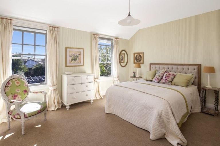 Photo of property in 52 Holmwood Road, Merivale, Christchurch, 8014