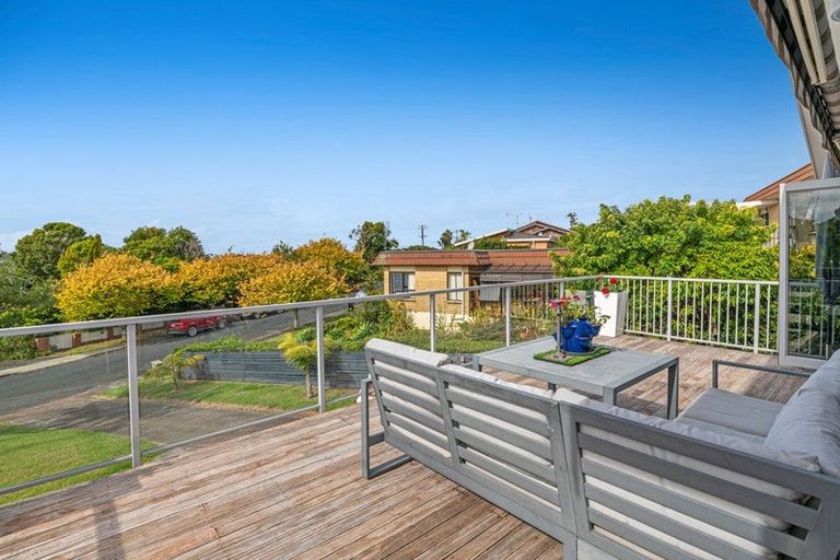 Photo of property in 6 Rakino Avenue, Manly, Whangaparaoa, 0930