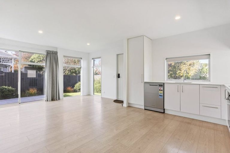 Photo of property in 1/266 Selwyn Street, Spreydon, Christchurch, 8024
