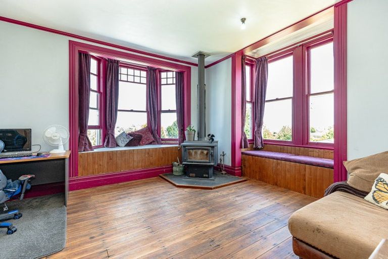 Photo of property in 50 Shakespeare Road, Bastia Hill, Whanganui, 4500