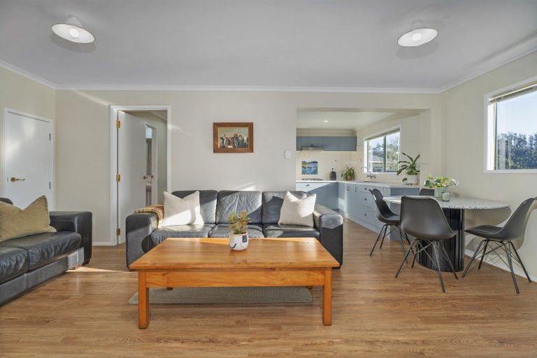 Photo of property in 11 Patton Place, Tairua, 3508