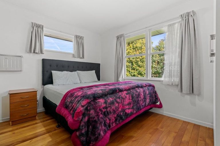 Photo of property in 2/60 Grove Road, Papakura, 2110