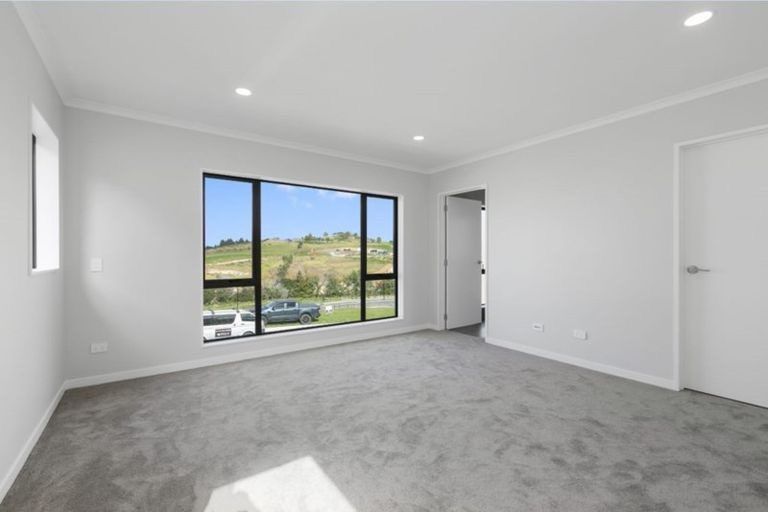 Photo of property in 104 Godfrey Drive, Orewa, 0931
