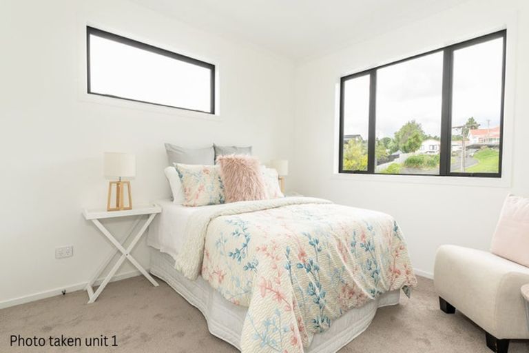 Photo of property in 2/4 Marama Street, Castor Bay, Auckland, 0620