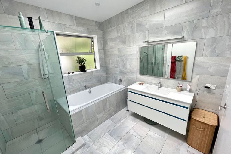 Photo of property in 6 Owhiro Bay Parade, Island Bay, Wellington, 6023