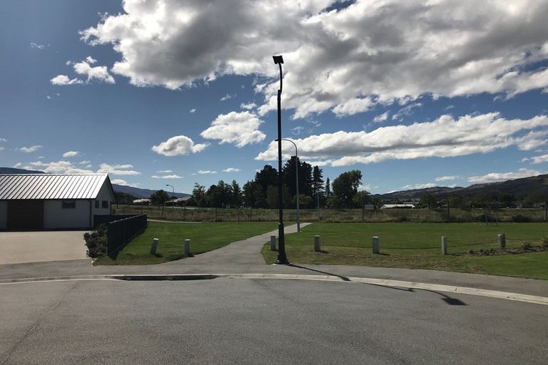 Photo of property in 14 Neason Place, Cromwell, 9310