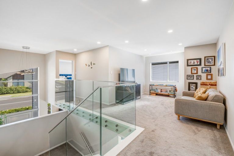 Photo of property in 68 Colonial Drive, Silverdale, 0932