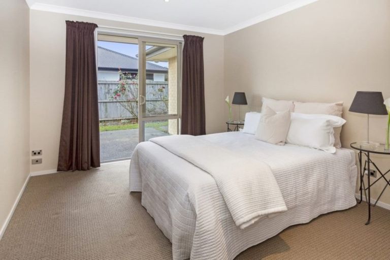 Photo of property in 7 Shield Place, Halswell, Christchurch, 8025