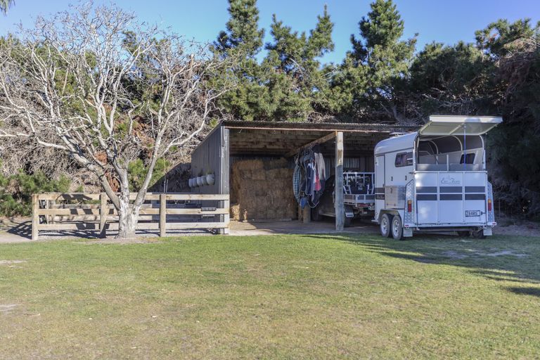 Photo of property in 327 Smillies Road, Georgetown, Oamaru, 9494
