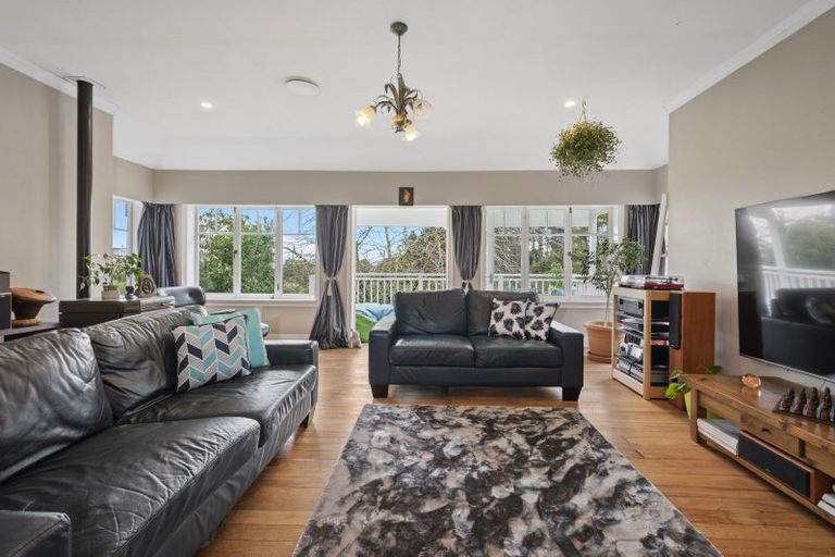 Photo of property in 201 Kaipara Road, Papakura, 2582