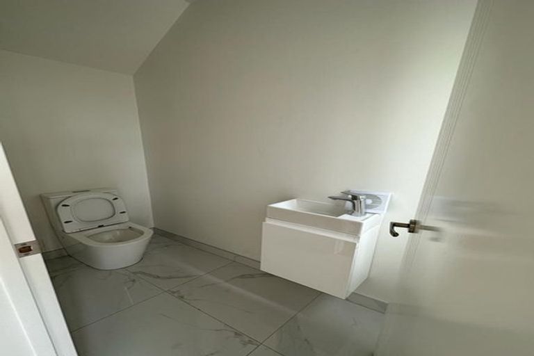 Photo of property in 1 Rice Crescent, Papakura, 2110