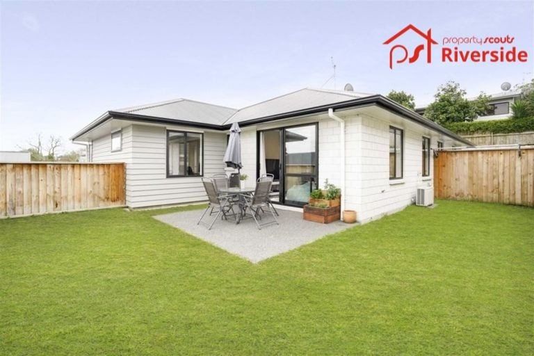 Photo of property in 3/142 Forest Lake Road, Forest Lake, Hamilton, 3200