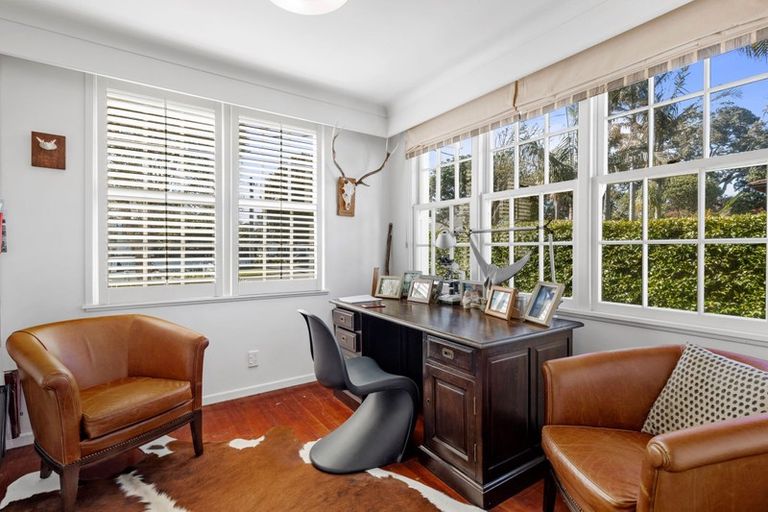 Photo of property in 26 Saltburn Road, Milford, Auckland, 0620