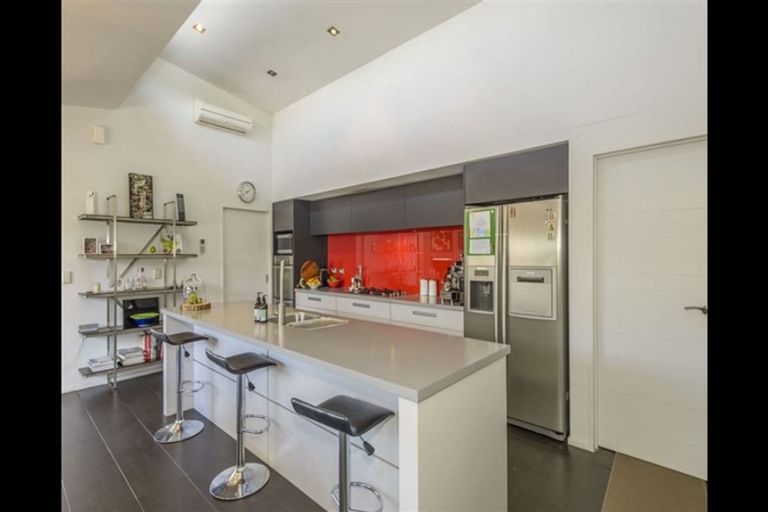 Photo of property in 29 Woodhaven Place, Parklands, Christchurch, 8083