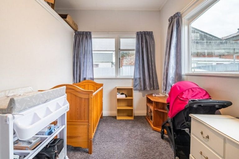 Photo of property in 8 Osmond Street, South Dunedin, Dunedin, 9012