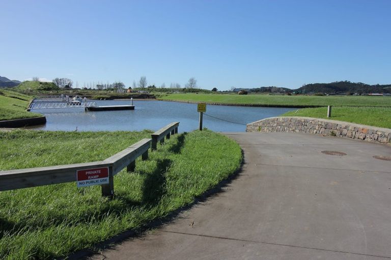 Photo of property in 19 Ngaroma Crescent, Whitianga, 3510