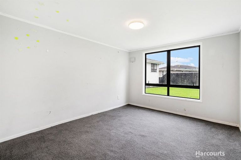 Photo of property in 132 Chichester Drive, Rosehill, Papakura, 2113