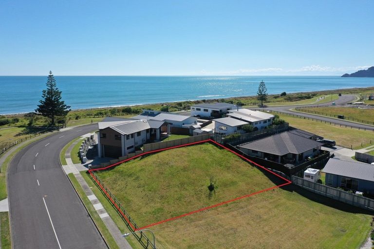 Photo of property in 2 Pacific Parade, Coastlands, Whakatane, 3120