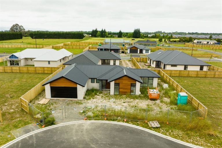 Photo of property in 8 Ivan Mauger Place, Rolleston, 7615