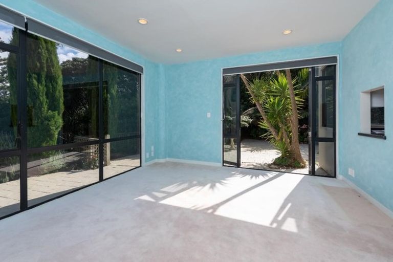Photo of property in 65 Nevay Road, Miramar, Wellington, 6022