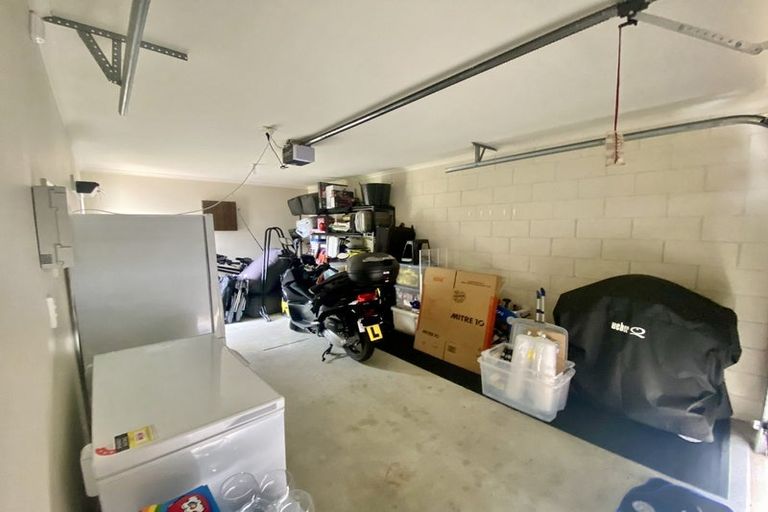 Photo of property in 49 Tiri Tiri Road, Birkdale, Auckland, 0626