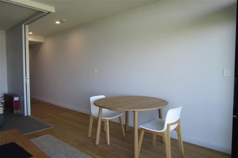 Photo of property in Frank Sargeson Apts, 406/74 Anzac Street, Takapuna, Auckland, 0622