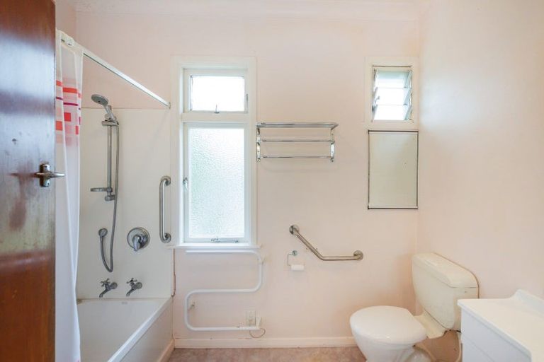 Photo of property in 15 Carter Crescent, Awapuni, Palmerston North, 4412