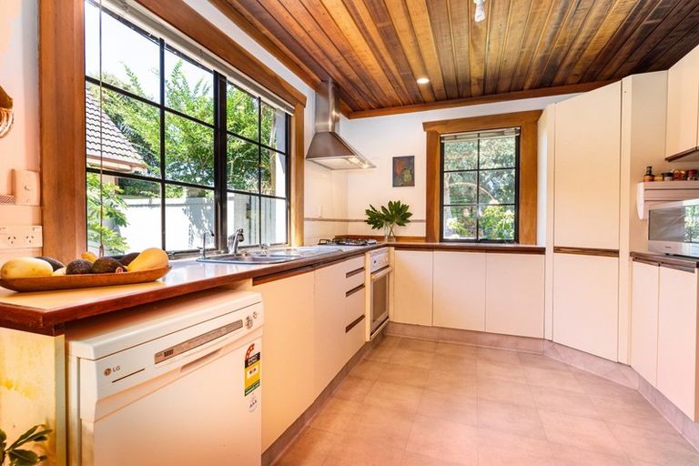 Photo of property in 311 College Street, West End, Palmerston North, 4410