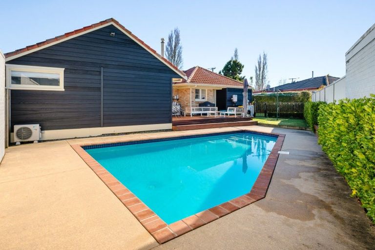 Photo of property in 12 Minchin Crescent, St Andrews, Hamilton, 3200